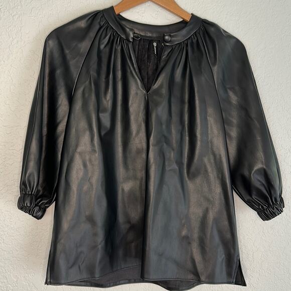 NEW Versona Faux Leather Black Top 1/2 Sleeve Small Mobwife Fall Boss Chic - Picture 1 of 5